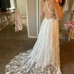 Wedding dress